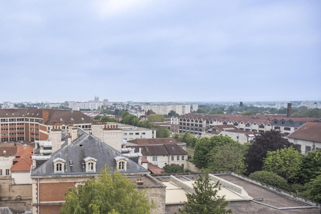 Evasion Urbaine - Vue Panoramique - Proche Gare Apartment Troyes Luaran gambar